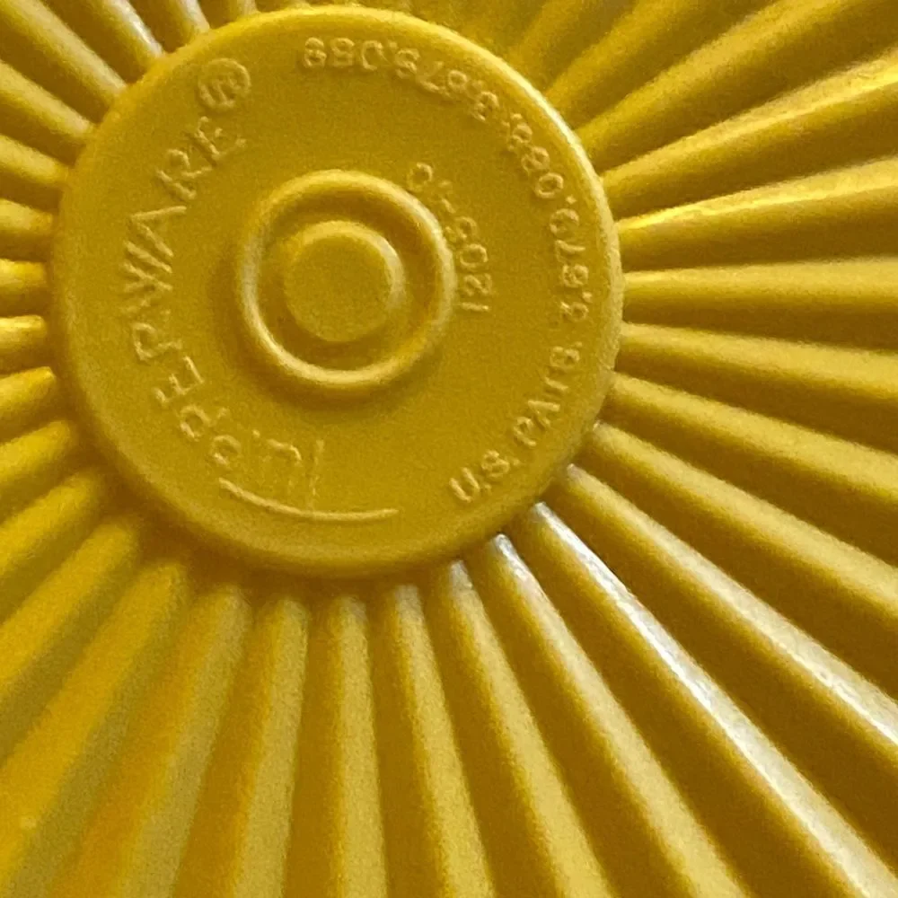 Tupperware Sunny Yellow Container with Lid # 1204-3